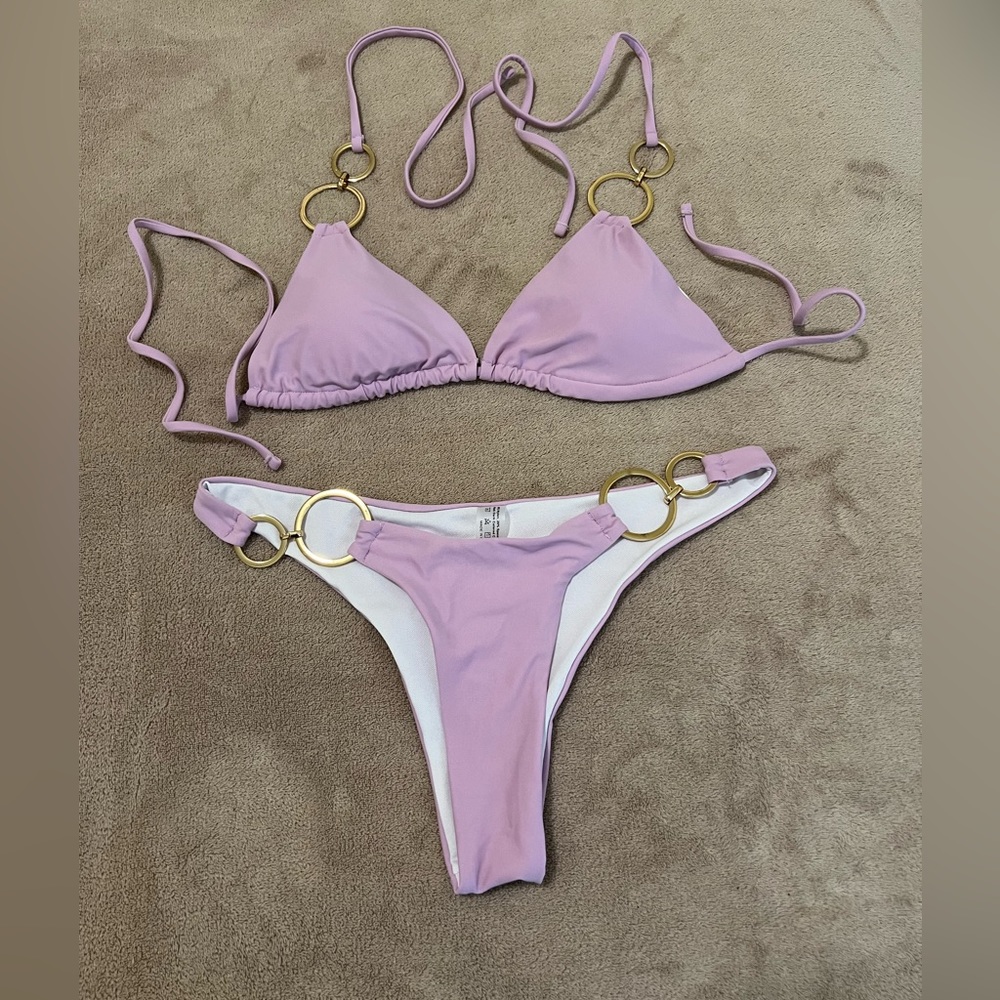 Lavender Brazilian Cut Triangle Top Bikini Sz M NWOT